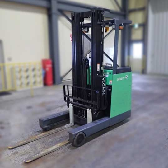 Toyota 1.8 Ton Reach Truck 7FBRS18 for sale in Johor